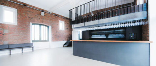 Jobs, Röume, Club, Kontakt, glasvoll, eventlocation, düsseldorf, bahnhof gerresheim, hochzeiten, firmenevents, firmenfeier,hochzeitslocation, club